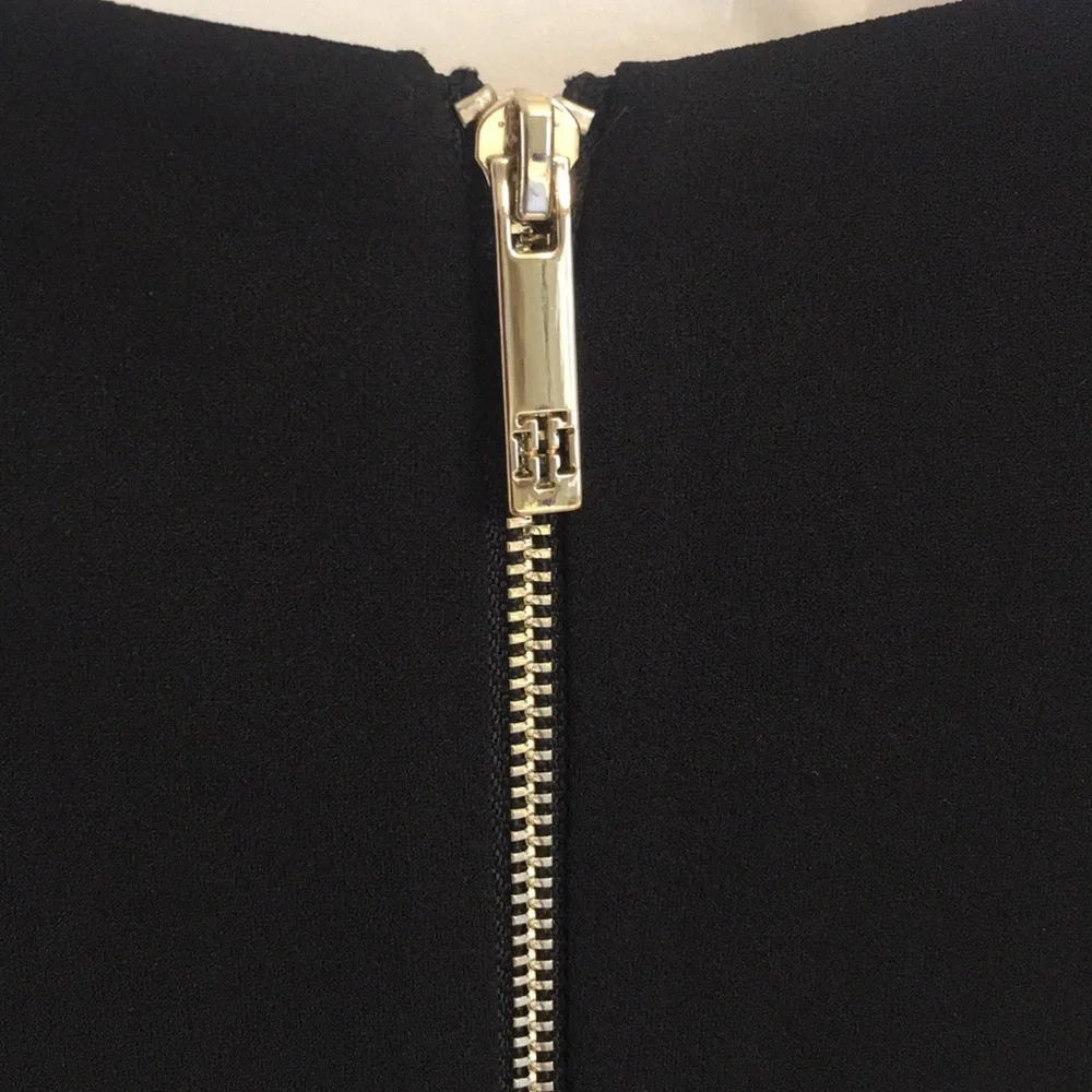 Tommy Hilfiger dress- Black. Size 10 - Picture 6 of 6